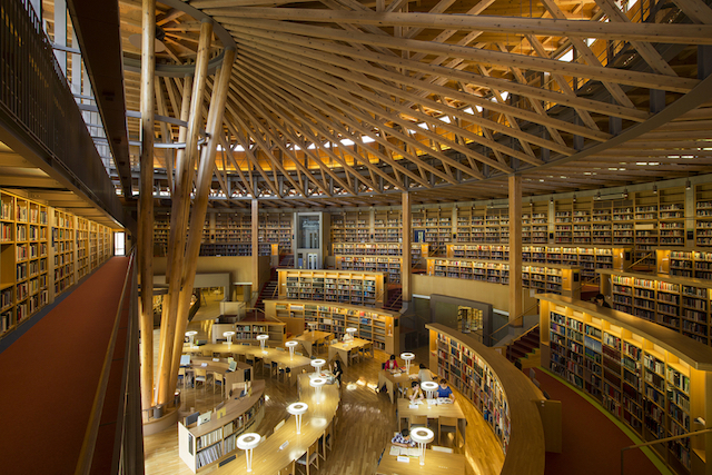 国際教養大学図書館
